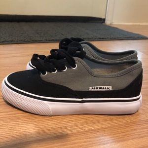 AirWalk kids shoes size 12